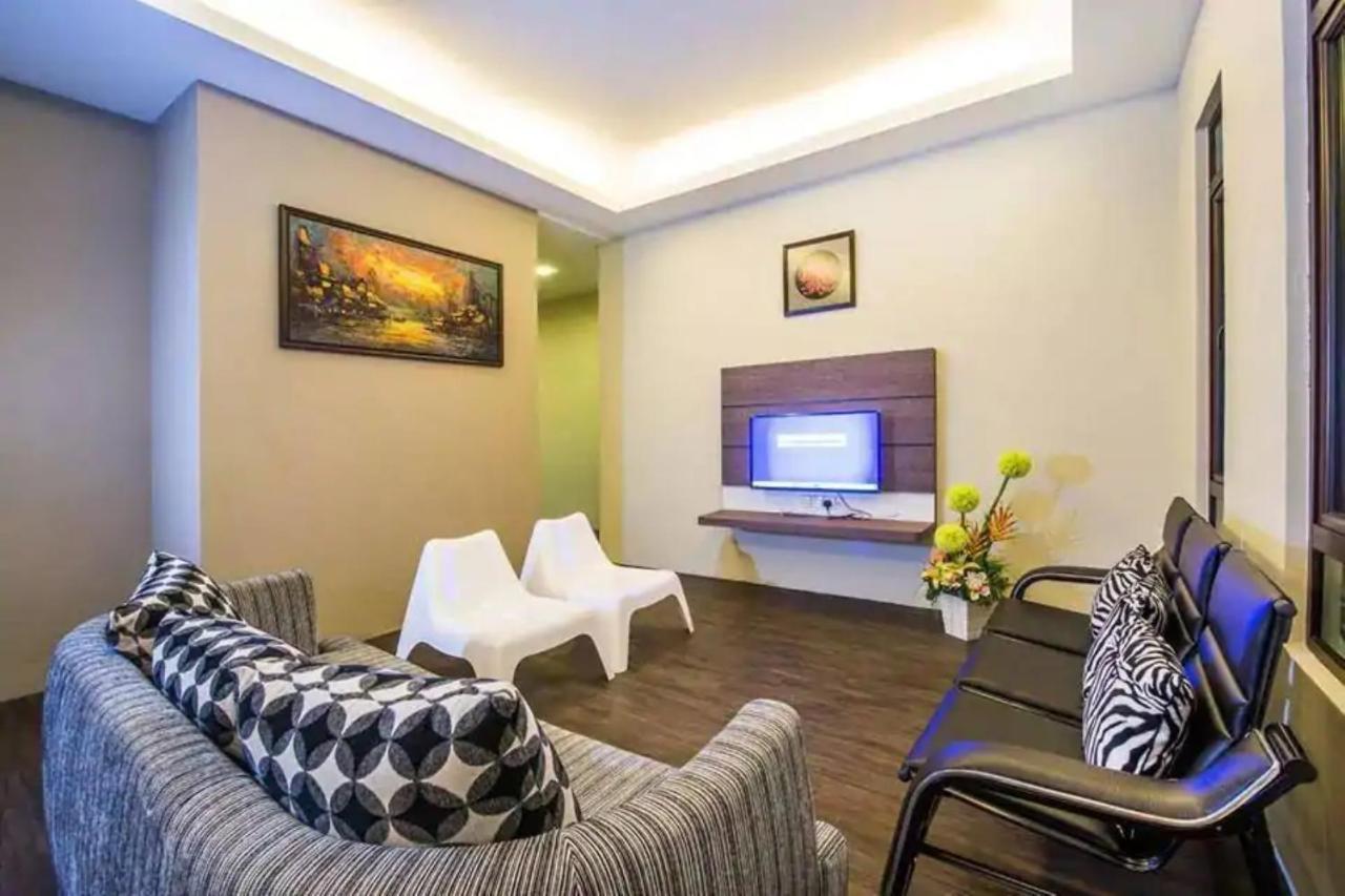 Capital O 90088 Mbp Leisure Resort Бату Пахат Екстериор снимка