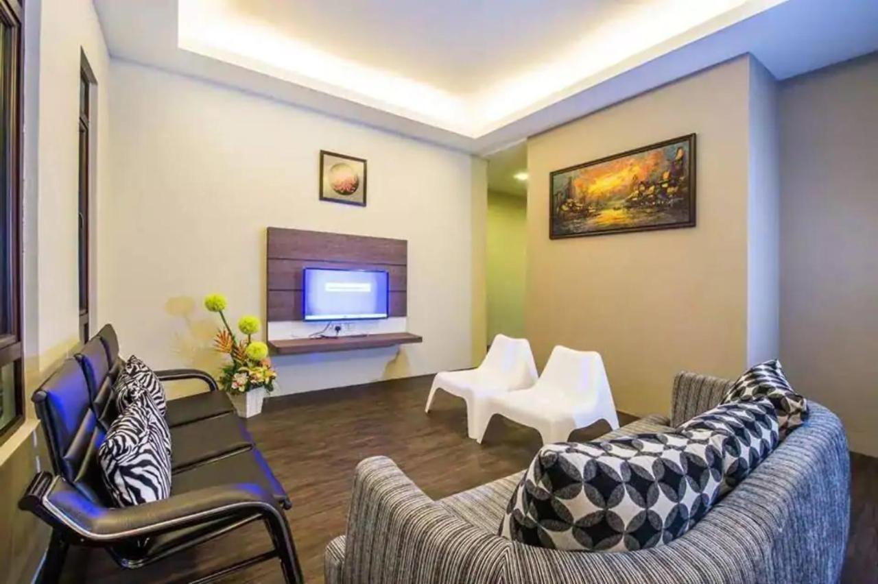 Capital O 90088 Mbp Leisure Resort Бату Пахат Екстериор снимка