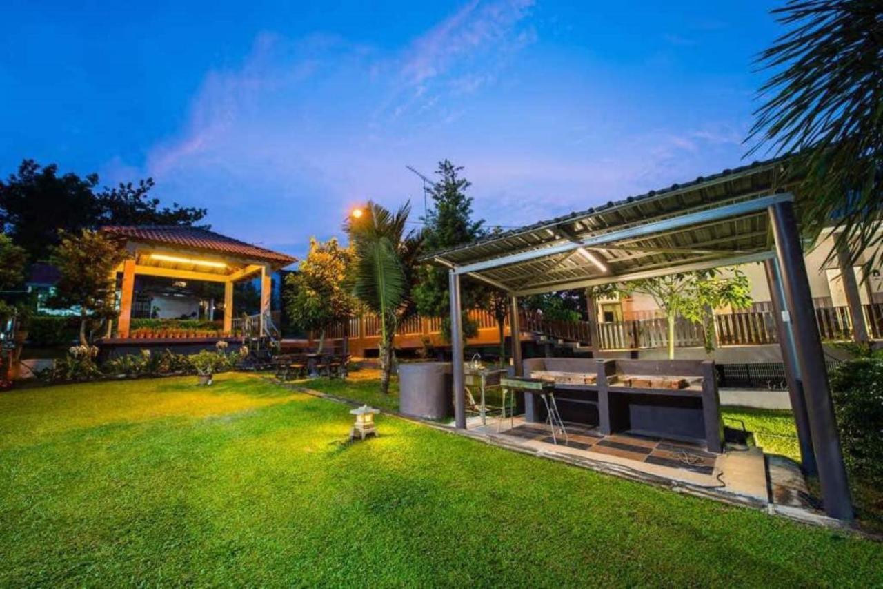Capital O 90088 Mbp Leisure Resort Бату Пахат Екстериор снимка